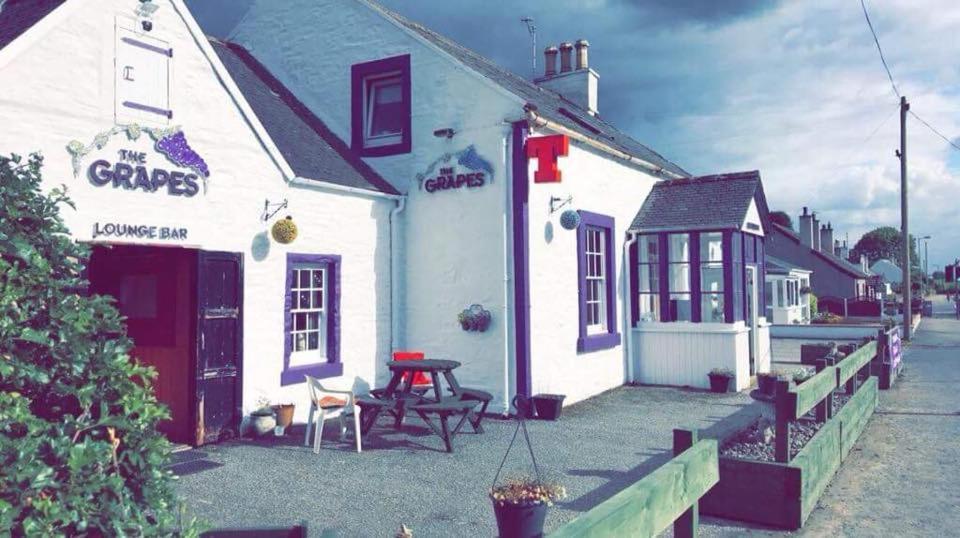 The Grapes Hotel Springholm 外观 照片